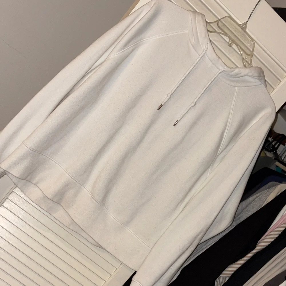 Universal Thread White Hoodie - Picture 1 of 4
